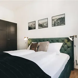 Apartment Residenz Dresden direkt an der Frauenkirche und dem Neumarkt, inklusive NETFLIX